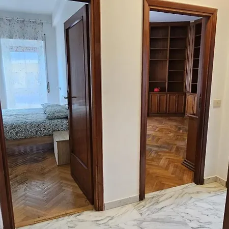 Domus Anna * Roma