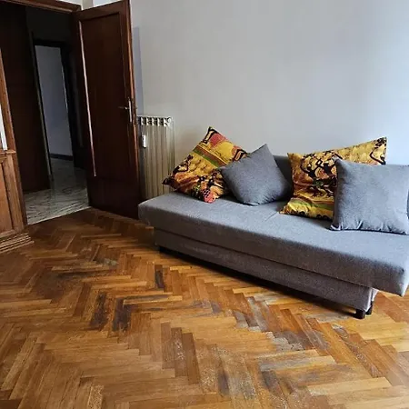 Domus Anna Apartmán *
